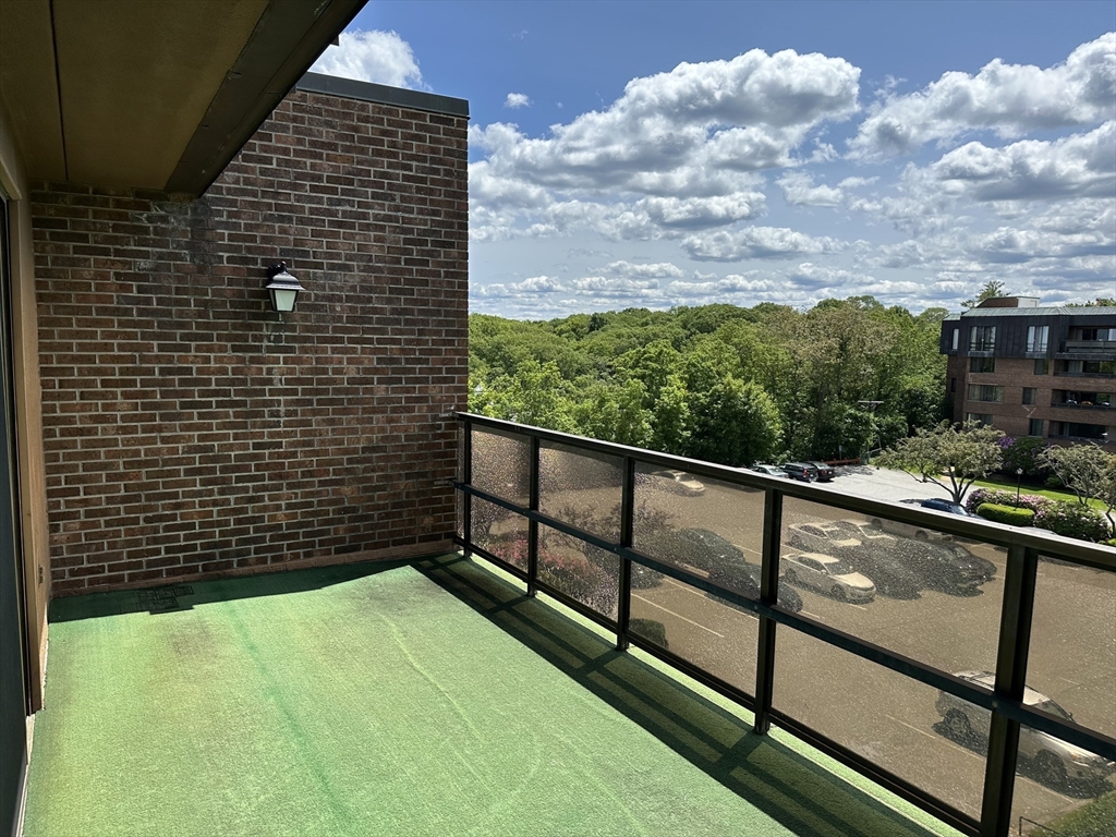 2 bed, 2 bath apartment for rent at 402 Paradise Rd Unit PH-Q, Swampscott — photo 19 of 39