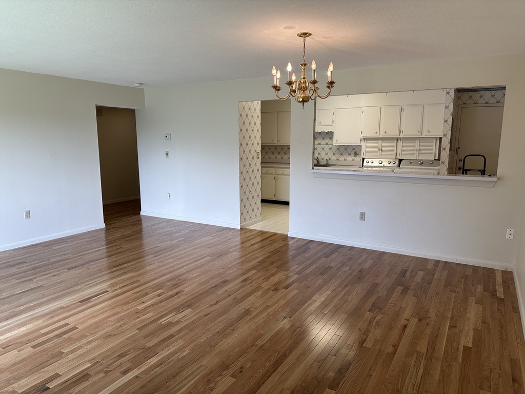 2 bed, 2 bath apartment for rent at 402 Paradise Rd Unit PH-Q, Swampscott — photo 14 of 39