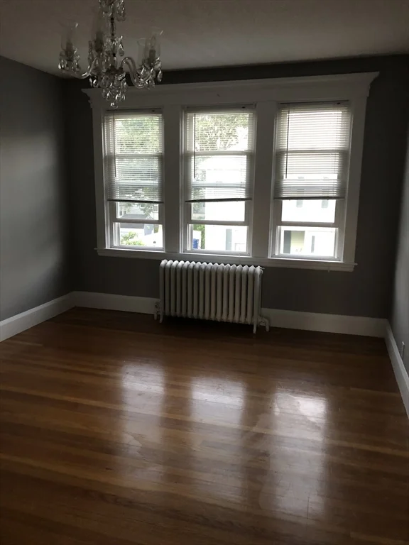 2 bed, 1 bath apartment for rent at 403-405 W Clinton St Unit 2, West — photo 11 of 19