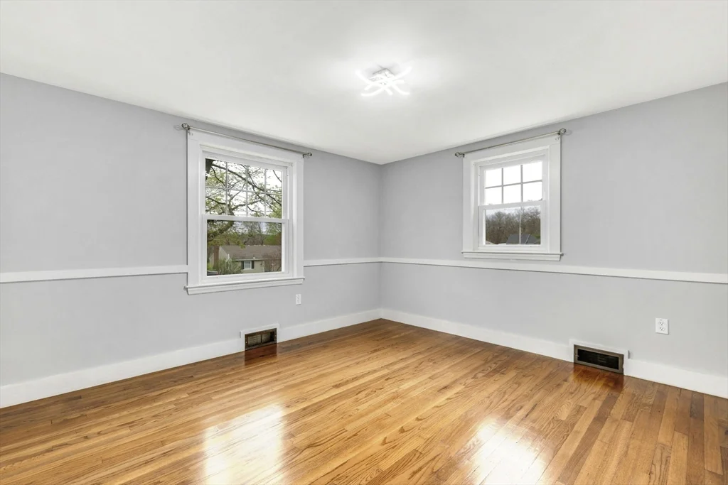 3 bed, 1 bath apartment for rent at 403 Central, Acton — photo 4 of 33