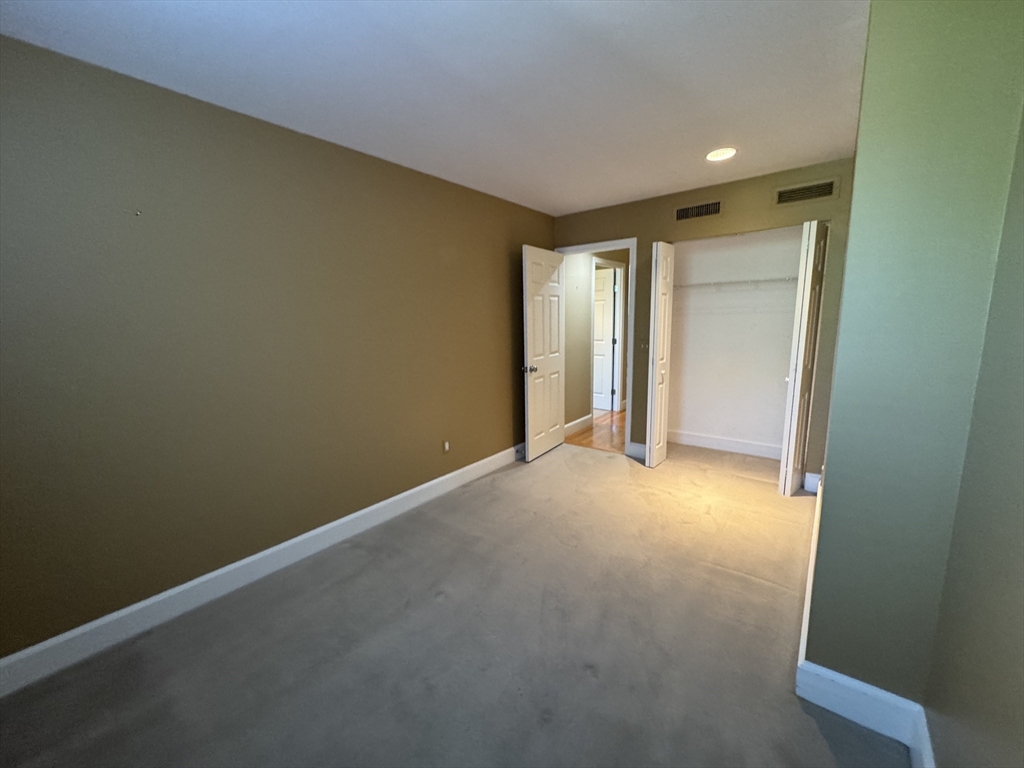 3 bed, 2 bath apartment for rent at 403 Marlborough St Unit 13, Back Bay — photo 9 of 15
