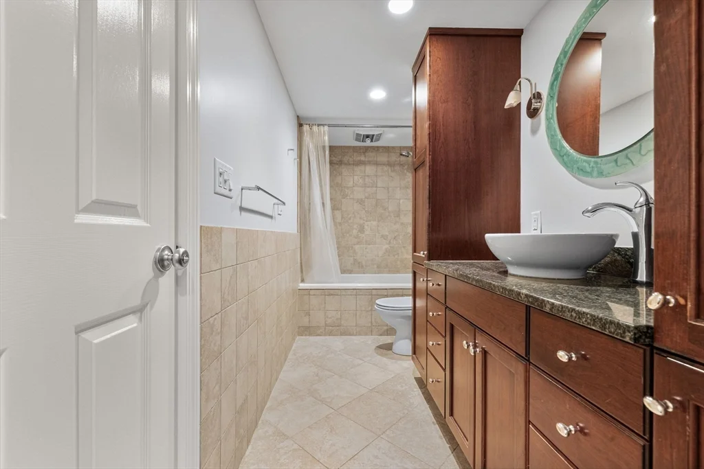 3 bed, 2 bath apartment for rent at 403 Marlborough St Unit 13C, Back Bay — photo 18 of 27