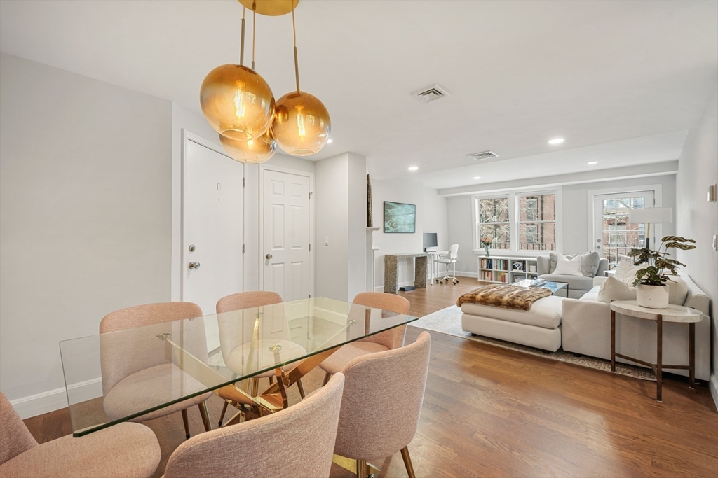 2 bed, 1 bath apartment for rent at 403 Marlborough St Unit 14, Back Bay — photo 3 of 21