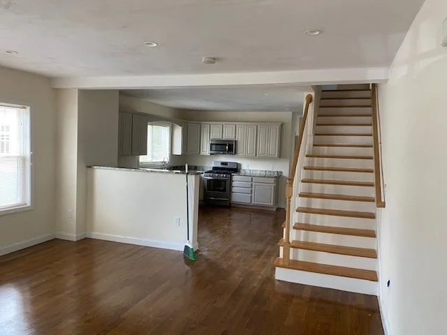 3 bed, 2 bath apartment for rent at 403 Reedsdale Rd Unit 403, Milton Center — photo 2 of 13