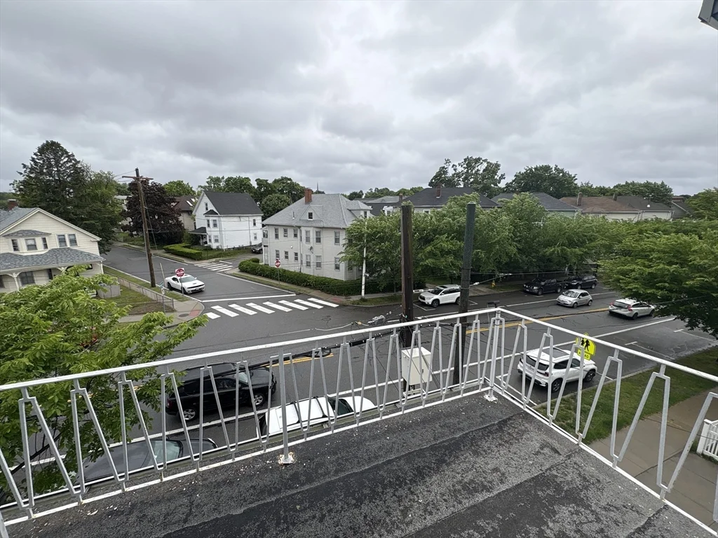 2 bed, 1 bath apartment for rent at 403 Trapelo Rd Unit 3, Belmont — photo 21 of 25