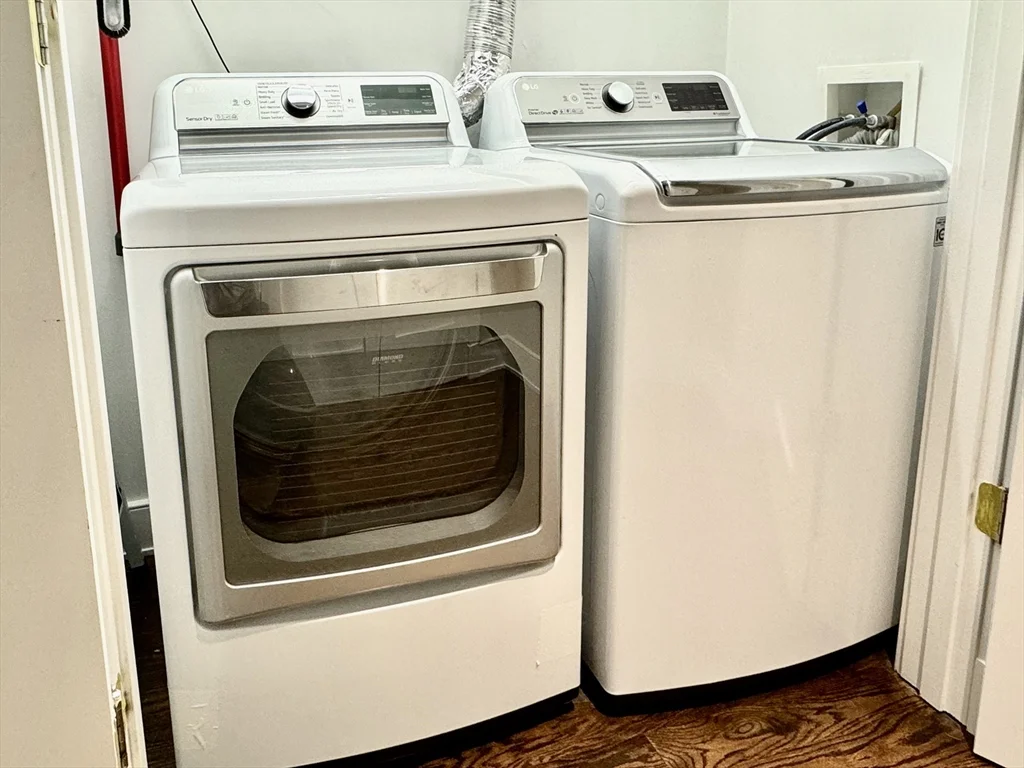 2 bed, 2 bath apartment for rent at 403 W 1st St Unit 102, South Boston — photo 16 of 34