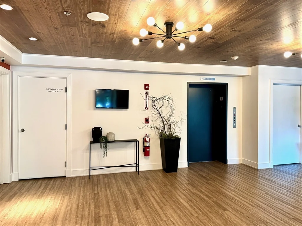 2 bed, 2 bath apartment for rent at 403 W 1st St Unit 102, South Boston — photo 24 of 34
