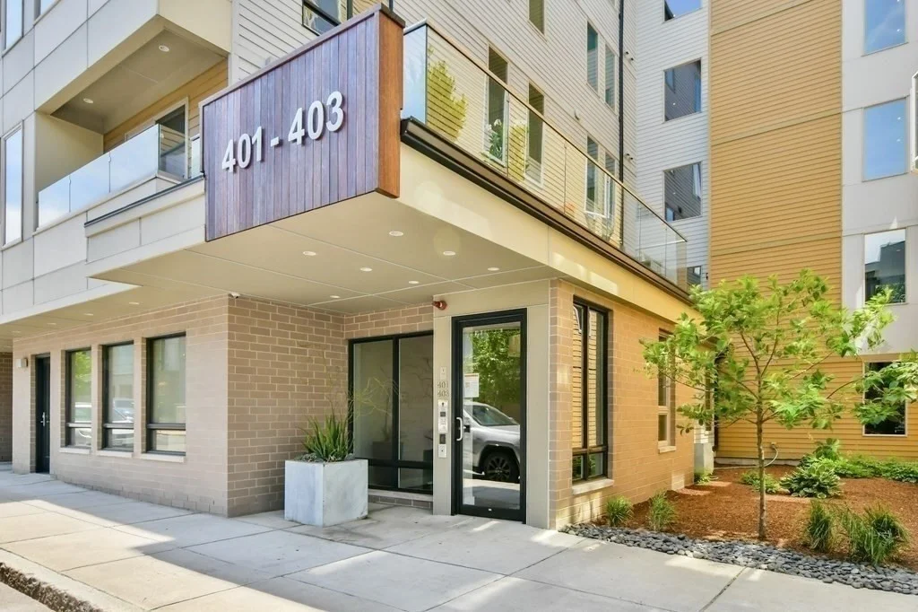 2 bed, 2 bath apartment for rent at 403 W 1st St Unit 201, South Boston — photo 13 of 16