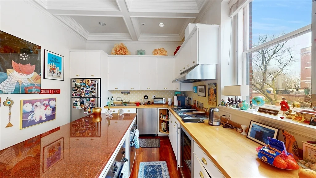 3 bed, 3 bath apartment for rent at 404 Beacon St Unit 2, Back Bay — photo 16 of 27