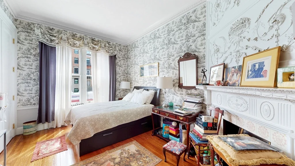 3 bed, 3 bath apartment for rent at 404 Beacon St Unit 2, Back Bay — photo 10 of 27