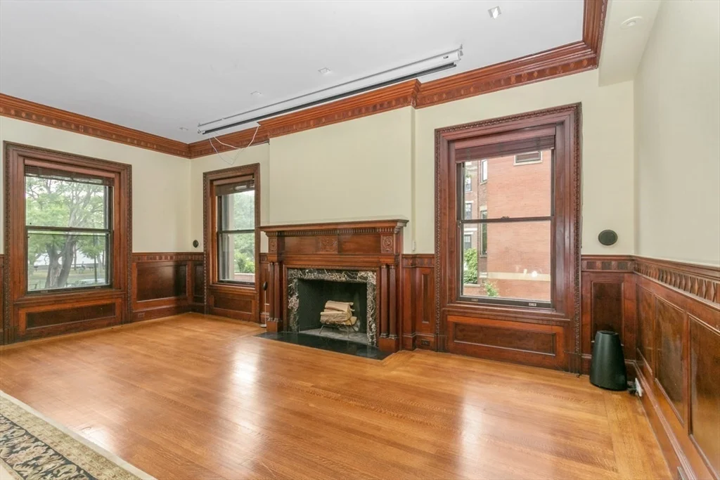 3 bed, 3 bath apartment for rent at 404 Beacon St Unit 2, Back Bay — photo 5 of 27