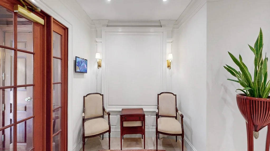 3 bed, 3 bath apartment for rent at 404 Beacon St Unit 2, Back Bay — photo 22 of 27