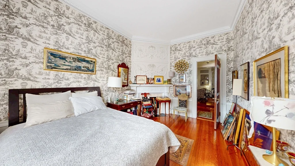 3 bed, 3 bath apartment for rent at 404 Beacon St Unit 2, Back Bay — photo 9 of 27