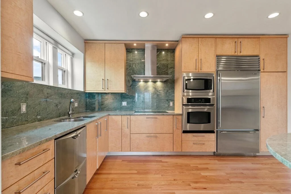 2 bed, 2 bath apartment for rent at 404 Beacon St Unit 5, Back Bay — photo 5 of 12