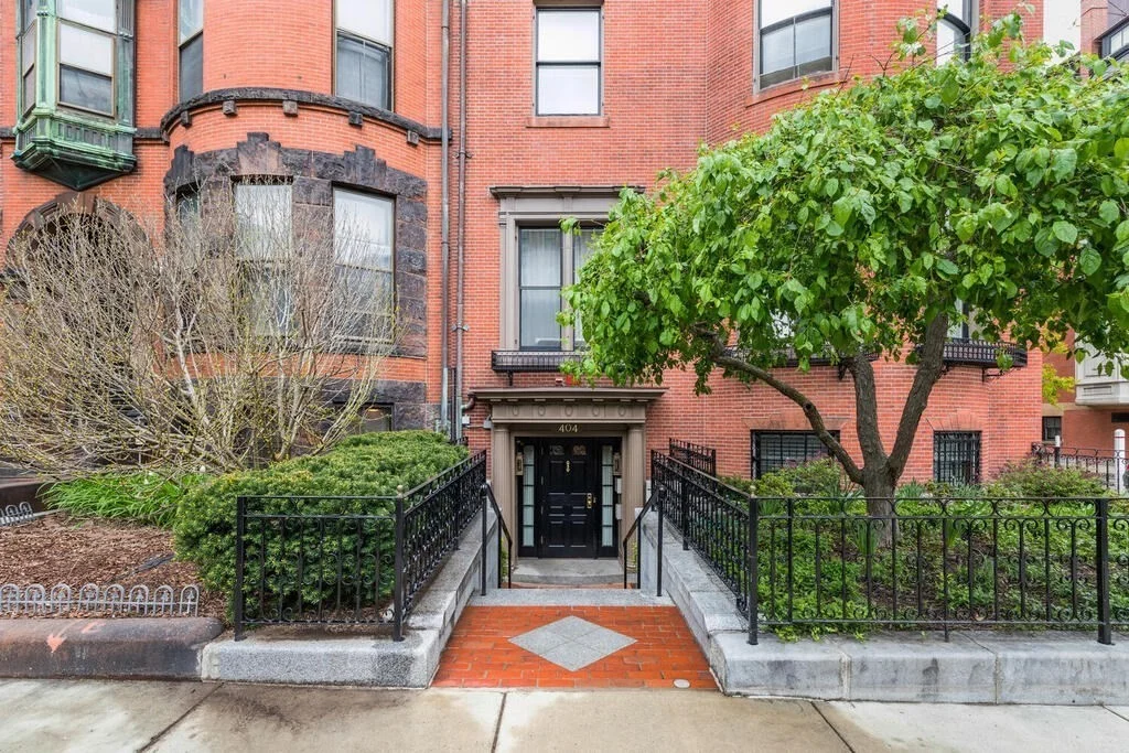 2 bed, 2 bath apartment for rent at 404 Beacon St Unit 5, Back Bay — photo 12 of 12