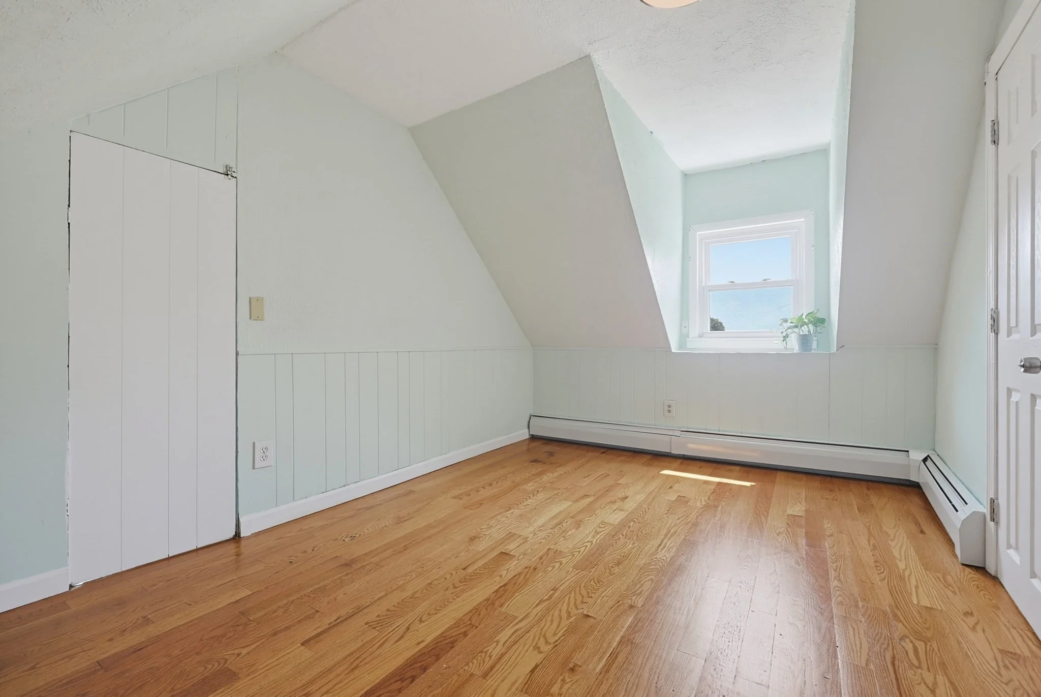 4 bed, 1 bath apartment for rent at 404 Bryant Unit 2, Malden — photo 12 of 16