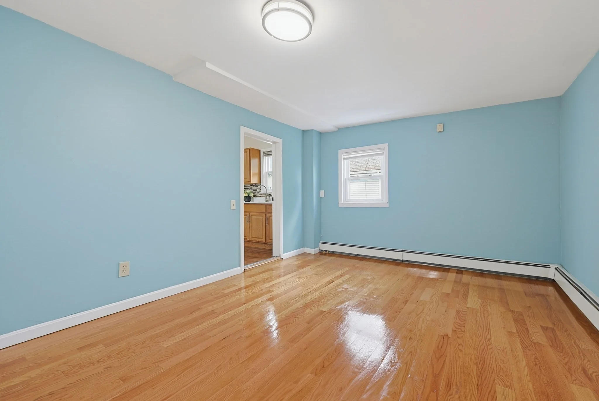 4 bed, 1 bath apartment for rent at 404 Bryant Unit 2, Malden — photo 4 of 16