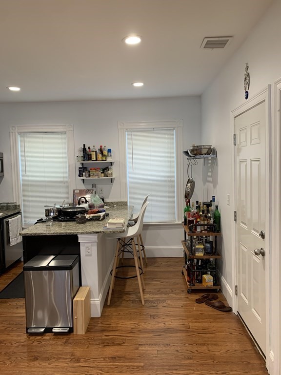 3 bed, 2 bath apartment for rent at 404 Centre St Unit 2, Jamaica Plain — photo 12 of 23