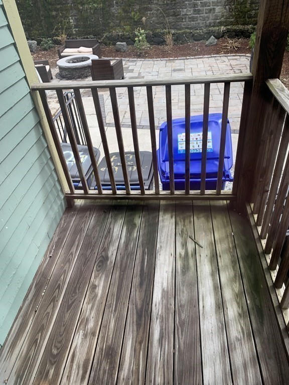 3 bed, 2 bath apartment for rent at 404 Centre St Unit 2, Jamaica Plain — photo 21 of 23