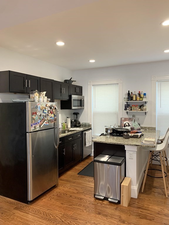 3 bed, 2 bath apartment for rent at 404 Centre St Unit 2, Jamaica Plain — photo 11 of 23