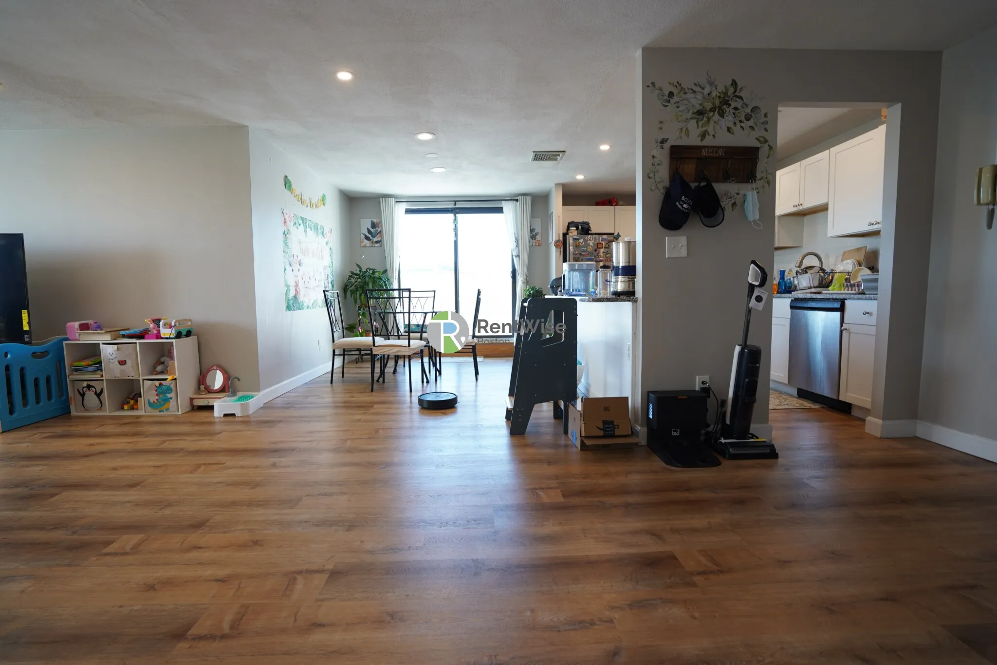 2 bed, 2 bath apartment for rent at 404 Langley Rd Unit 302, Newton Centre — photo 10 of 27