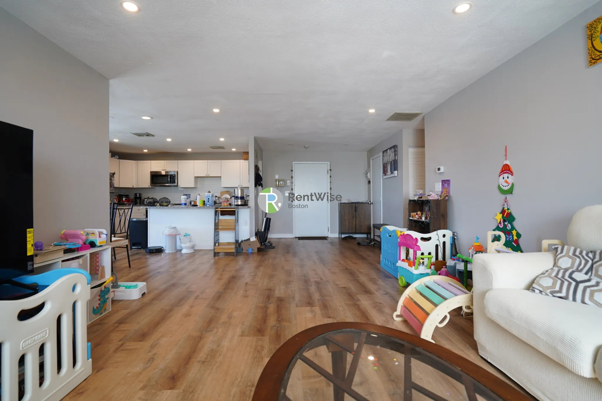 2 bed, 2 bath apartment for rent at 404 Langley Rd Unit 302, Newton Centre — photo 2 of 27
