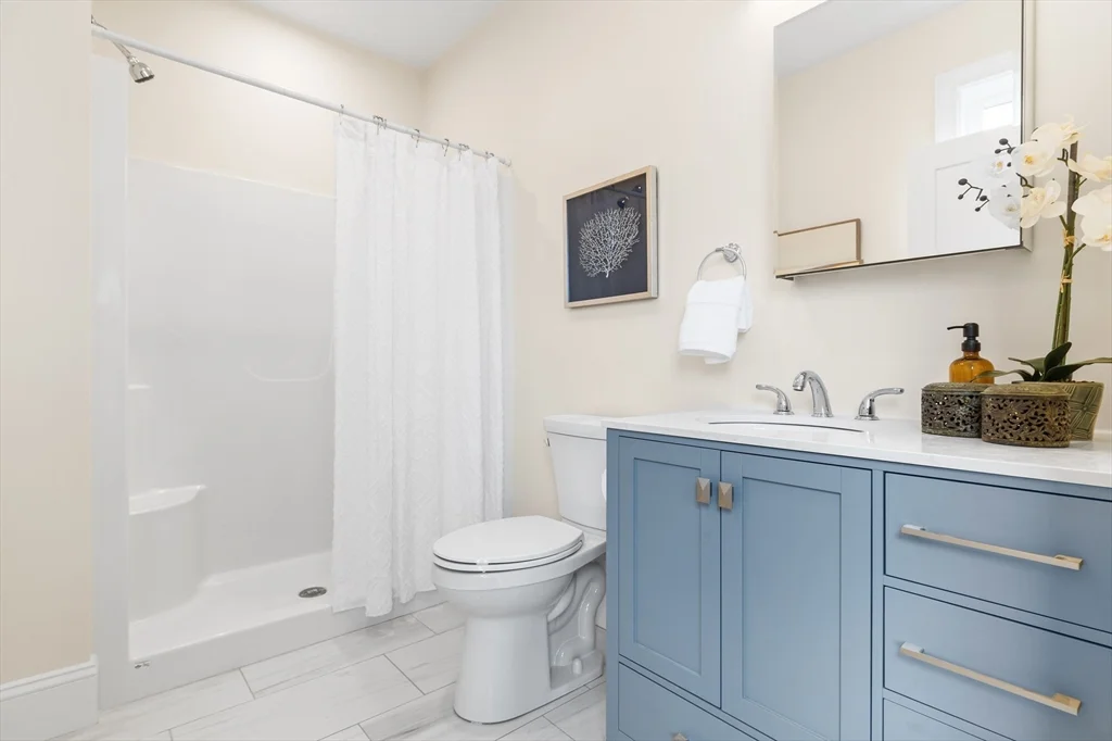 2 bed, 2 bath apartment for rent at 404 Lowell St Unit 6, Wakefield — photo 7 of 9