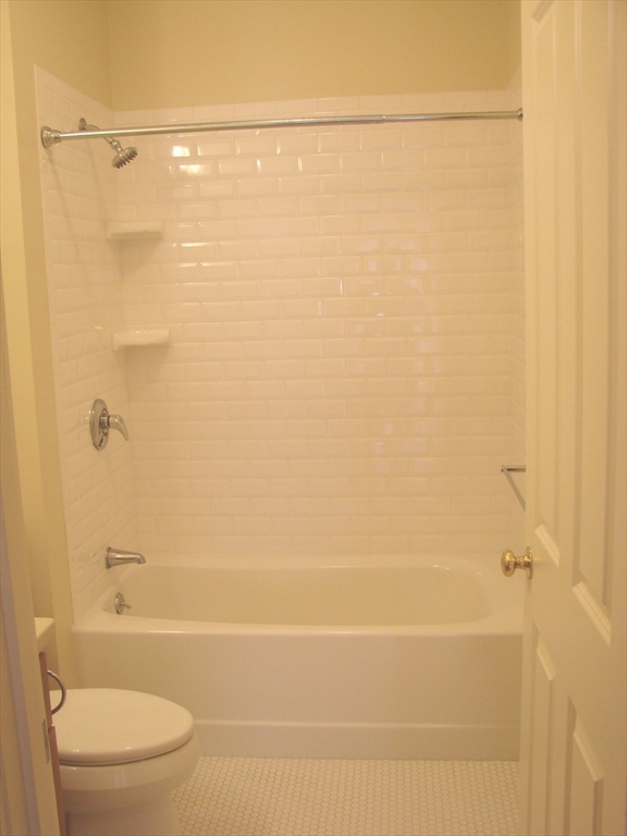 1 bed, 1 bath apartment for rent at 404 Marlborough St Unit 5, Back Bay — photo 13 of 22