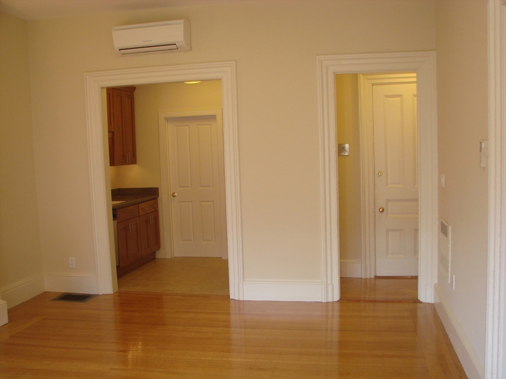 1 bed, 1 bath apartment for rent at 404 Marlborough St Unit 5, Back Bay — photo 6 of 22