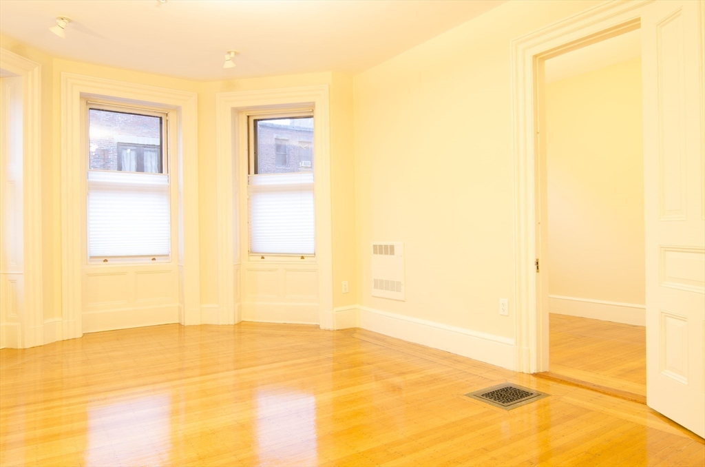 1 bed, 1 bath apartment for rent at 404 Marlborough St Unit 6, Back Bay — photo 8 of 18