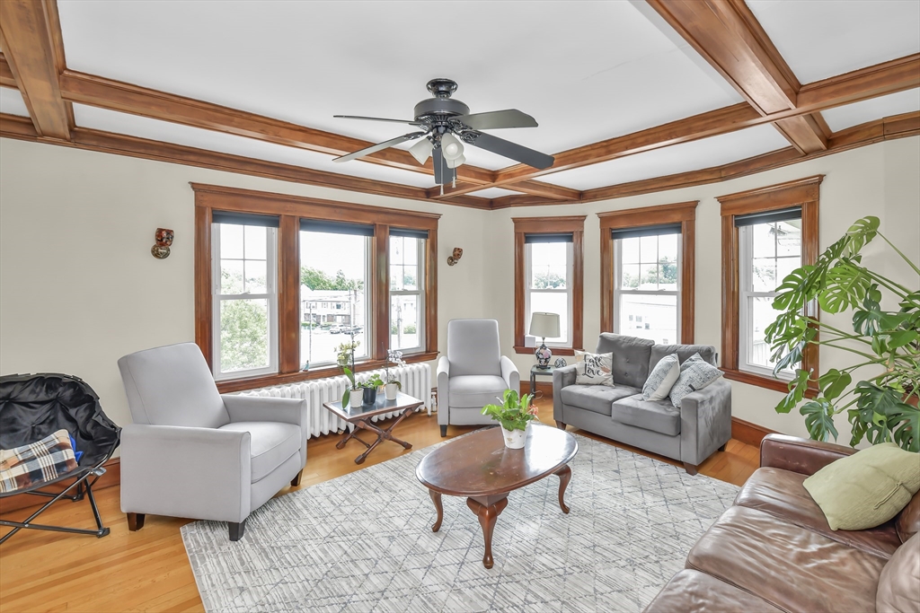 4 bed, 1 bath apartment for rent at 404 Mount Auburn Unit 2, Watertown — photo 8 of 25