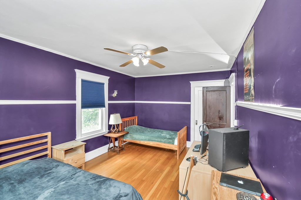 4 bed, 1 bath apartment for rent at 404 Mount Auburn Unit 2, Watertown — photo 4 of 25