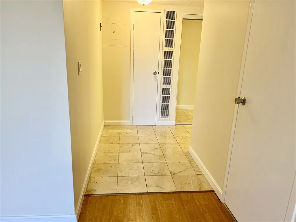 1 bed, 1 bath apartment for rent at 404 Paradise Rd Unit 1N, Swampscott — photo 19 of 32