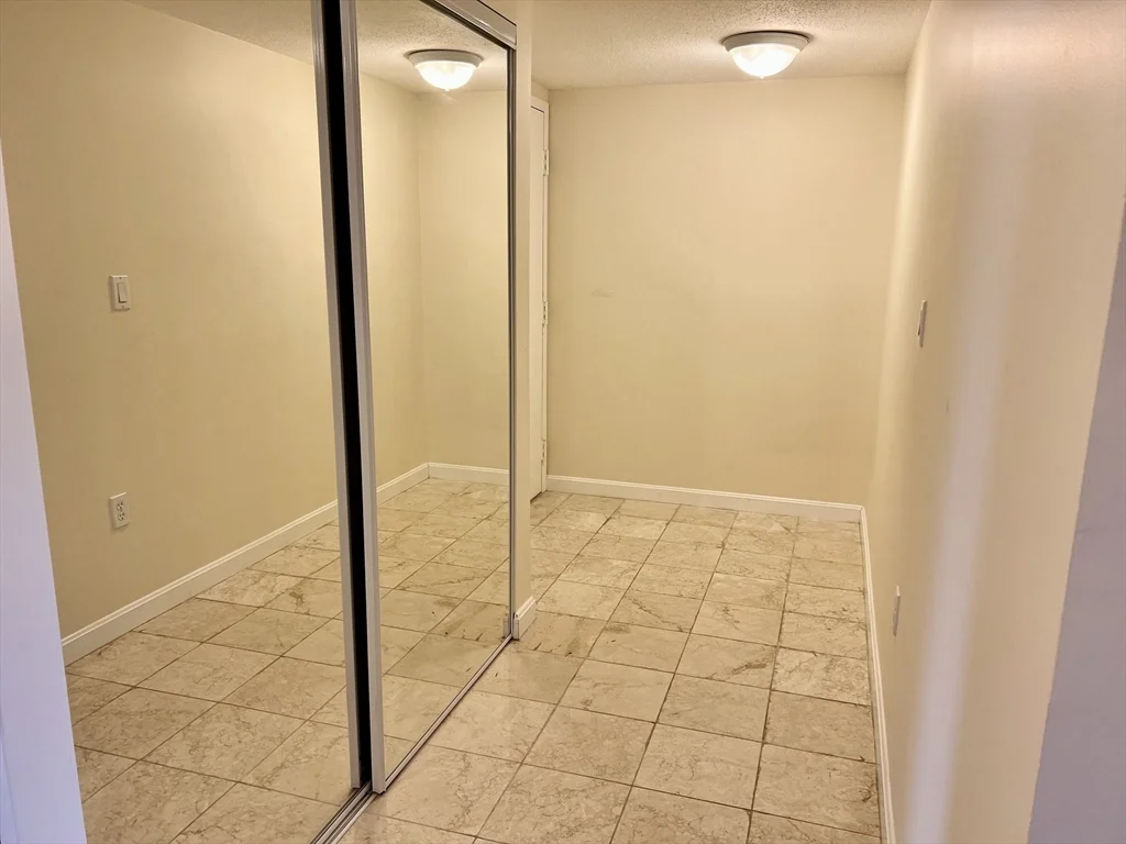 1 bed, 1 bath apartment for rent at 404 Paradise Rd Unit 1N, Swampscott — photo 18 of 32
