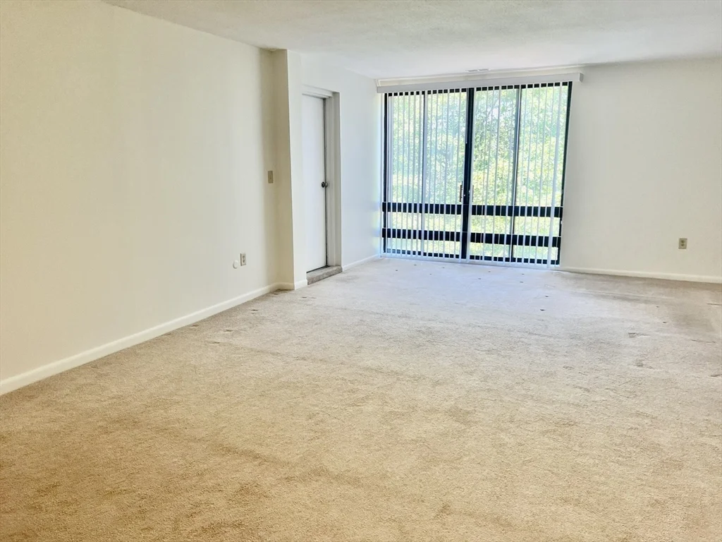 2 bed, 1 bath apartment for rent at 404 Paradise Rd Unit PhJ, Swampscott — photo 16 of 30