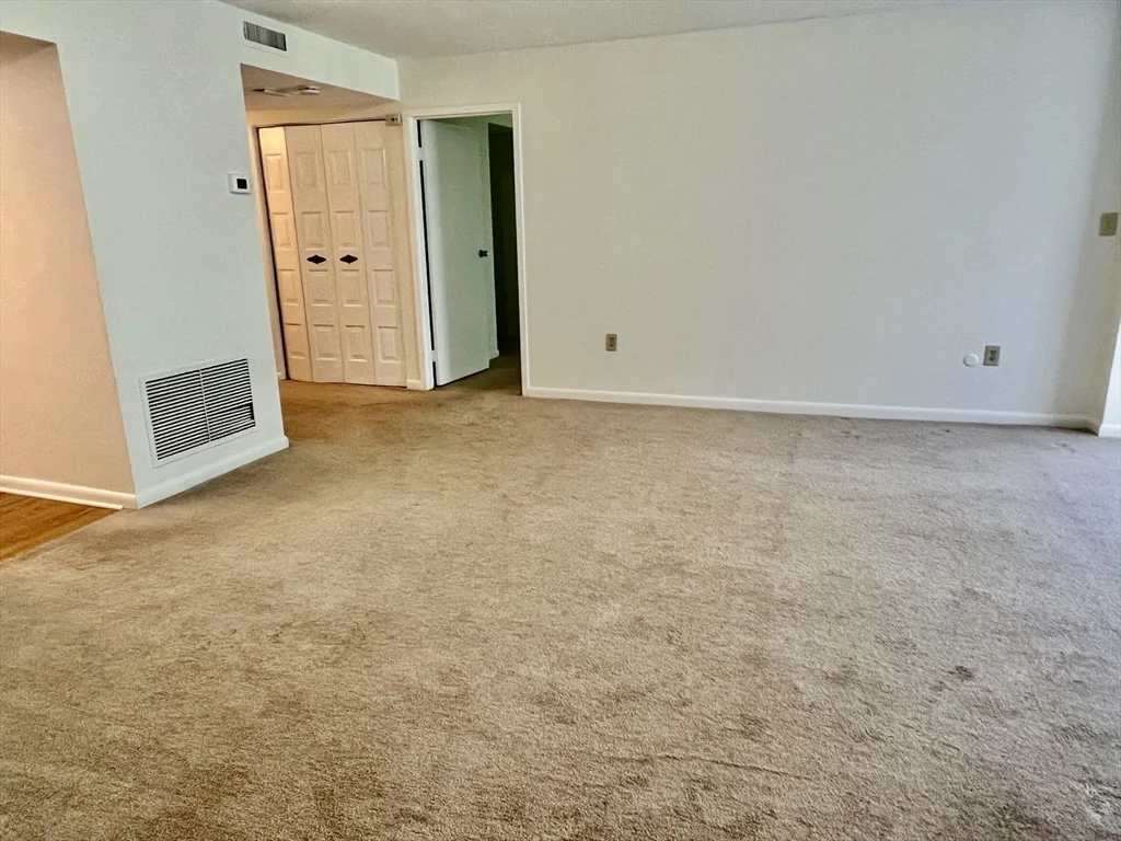 2 bed, 1 bath apartment for rent at 404 Paradise Rd Unit PhJ, Swampscott — photo 17 of 30