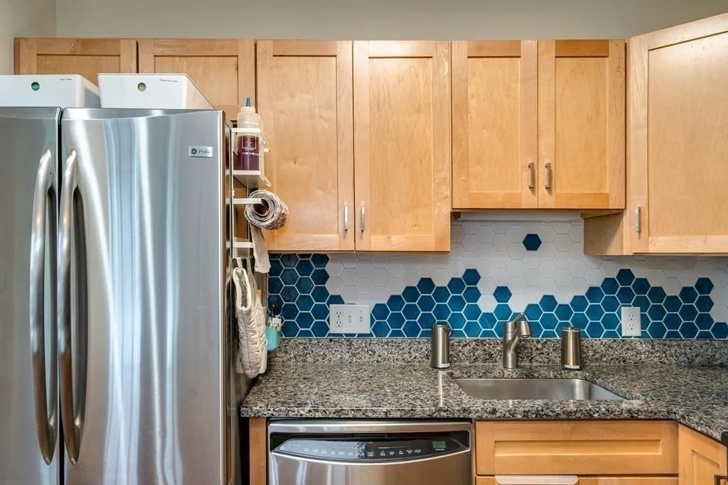 2 bed, 2 bath apartment for rent at 4040 Washington St Unit 1, Roslindale — photo 16 of 42