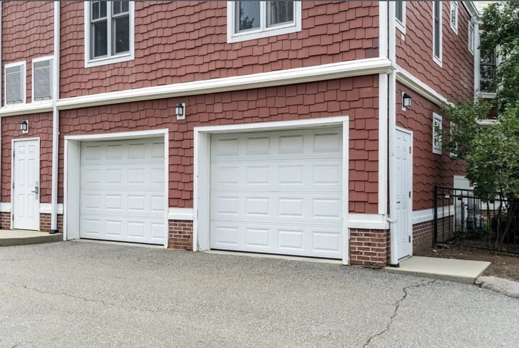 2 bed, 2 bath apartment for rent at 4040 Washington St Unit 1A, Roslindale — photo 15 of 16