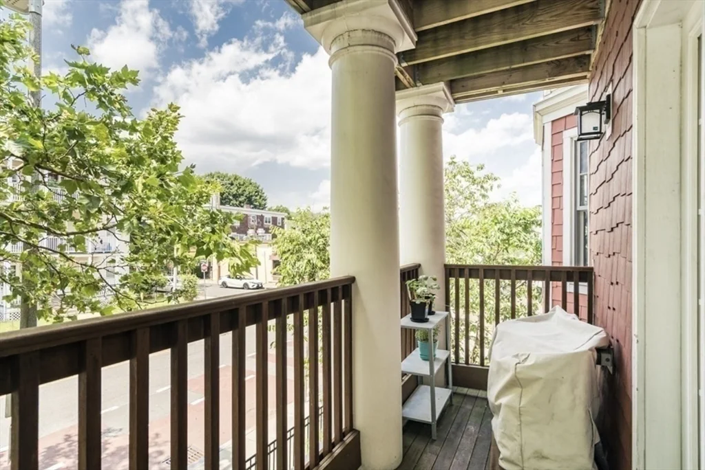 2 bed, 2 bath apartment for rent at 4040 Washington St Unit 1A, Roslindale — photo 13 of 16
