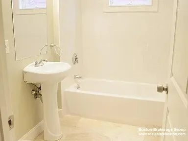 3 bed, 1 bath apartment for rent at 4043 Washington St Unit 2, Jamaica Plain — photo 8 of 8