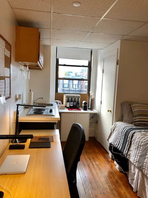 Studio bed, 1 bath apartment for rent at 405 Beacon St Unit 12, Back Bay — photo 2 of 5