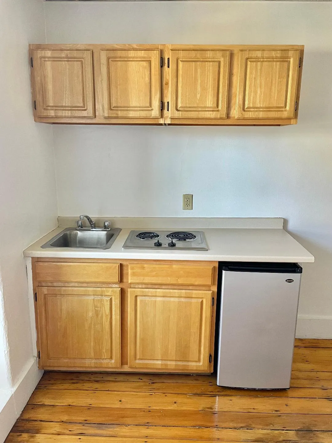 Studio bed, 1 bath apartment for rent at 405 Beacon St Unit 15, Back Bay — photo 3 of 4
