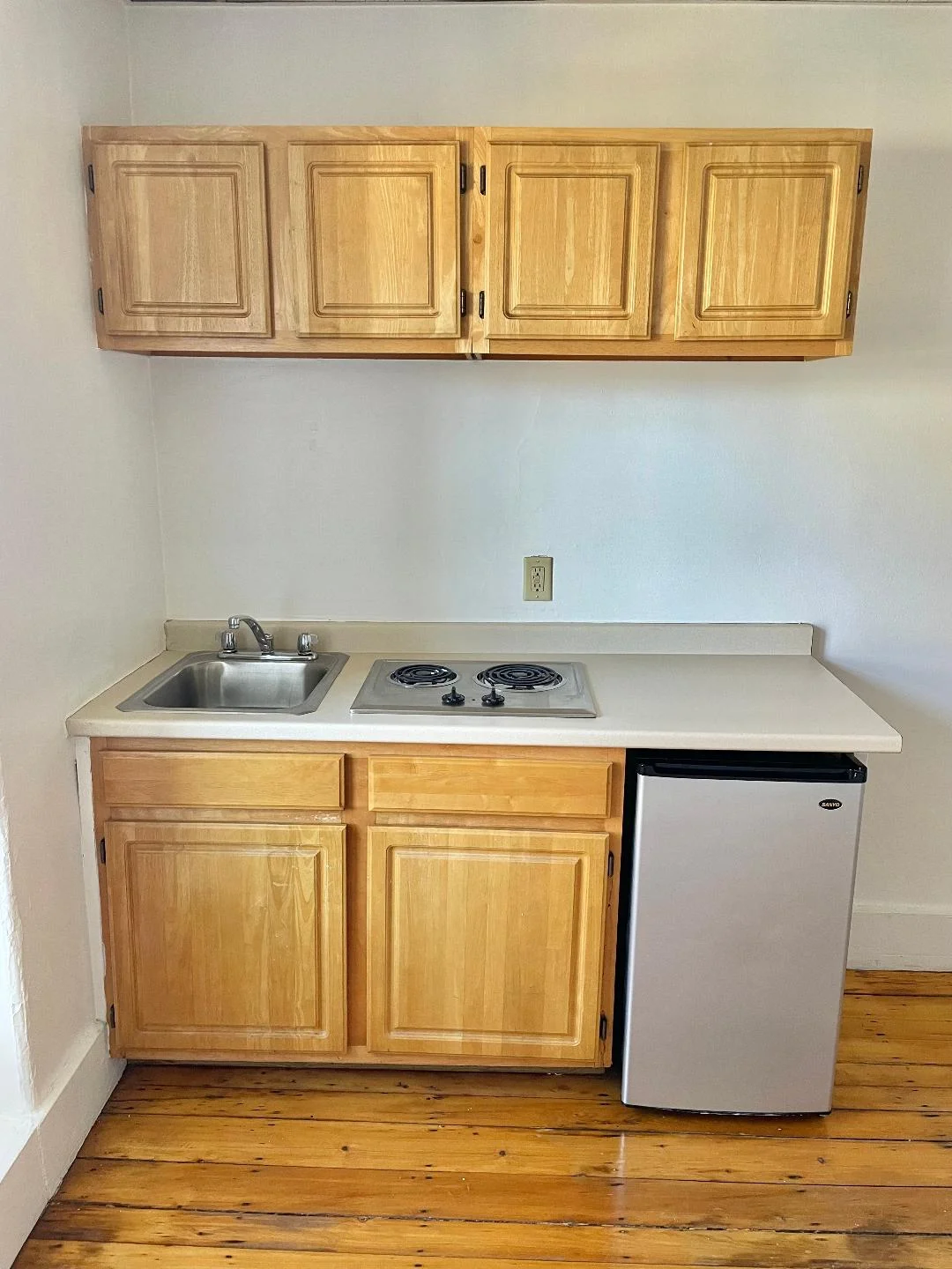 Studio bed, 1 bath apartment for rent at 405 Beacon St Unit 15, Back Bay — photo 3 of 5
