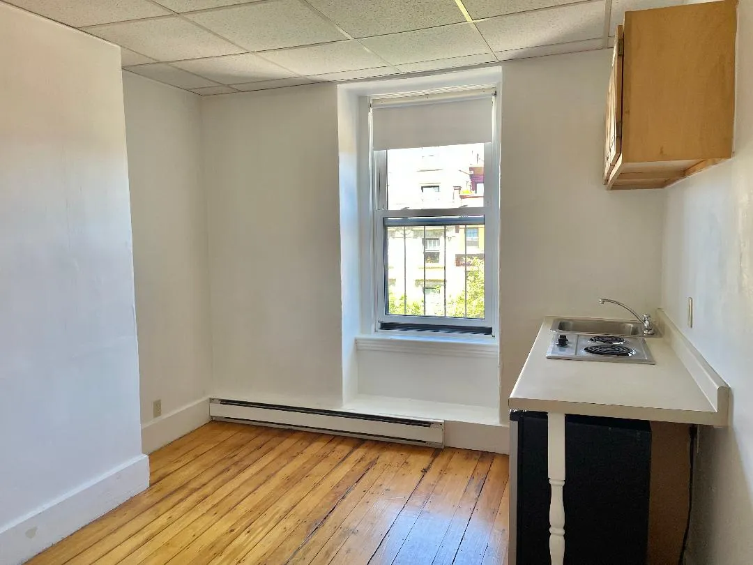 Studio bed, 1 bath apartment for rent at 405 Beacon St Unit 15, Back Bay