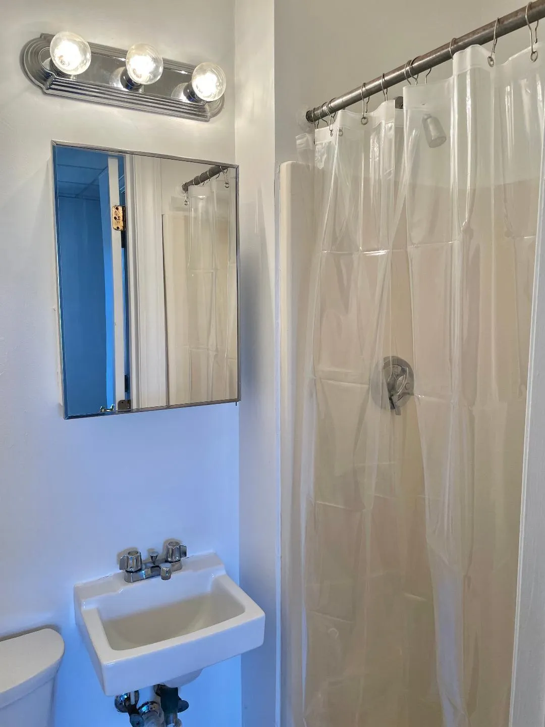 Studio bed, 1 bath apartment for rent at 405 Beacon St Unit 15, Back Bay — photo 4 of 4