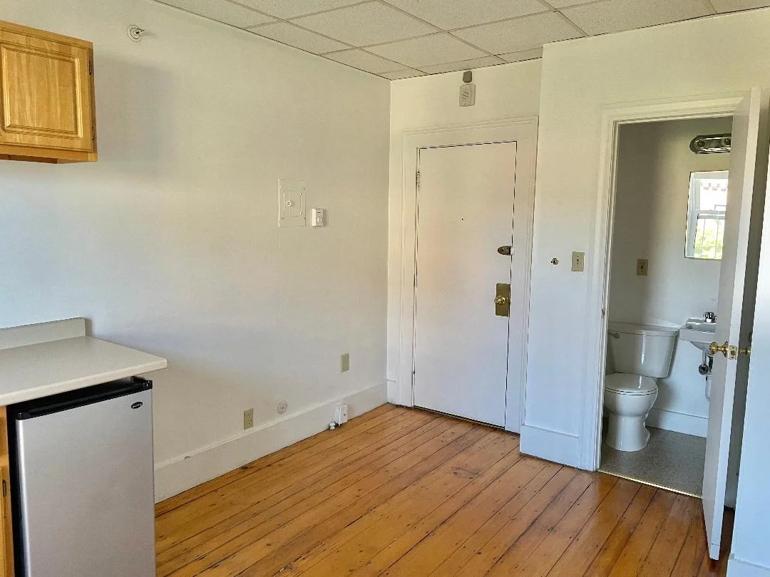 Studio bed, 1 bath apartment for rent at 405 Beacon St Unit 15, Back Bay — photo 2 of 5