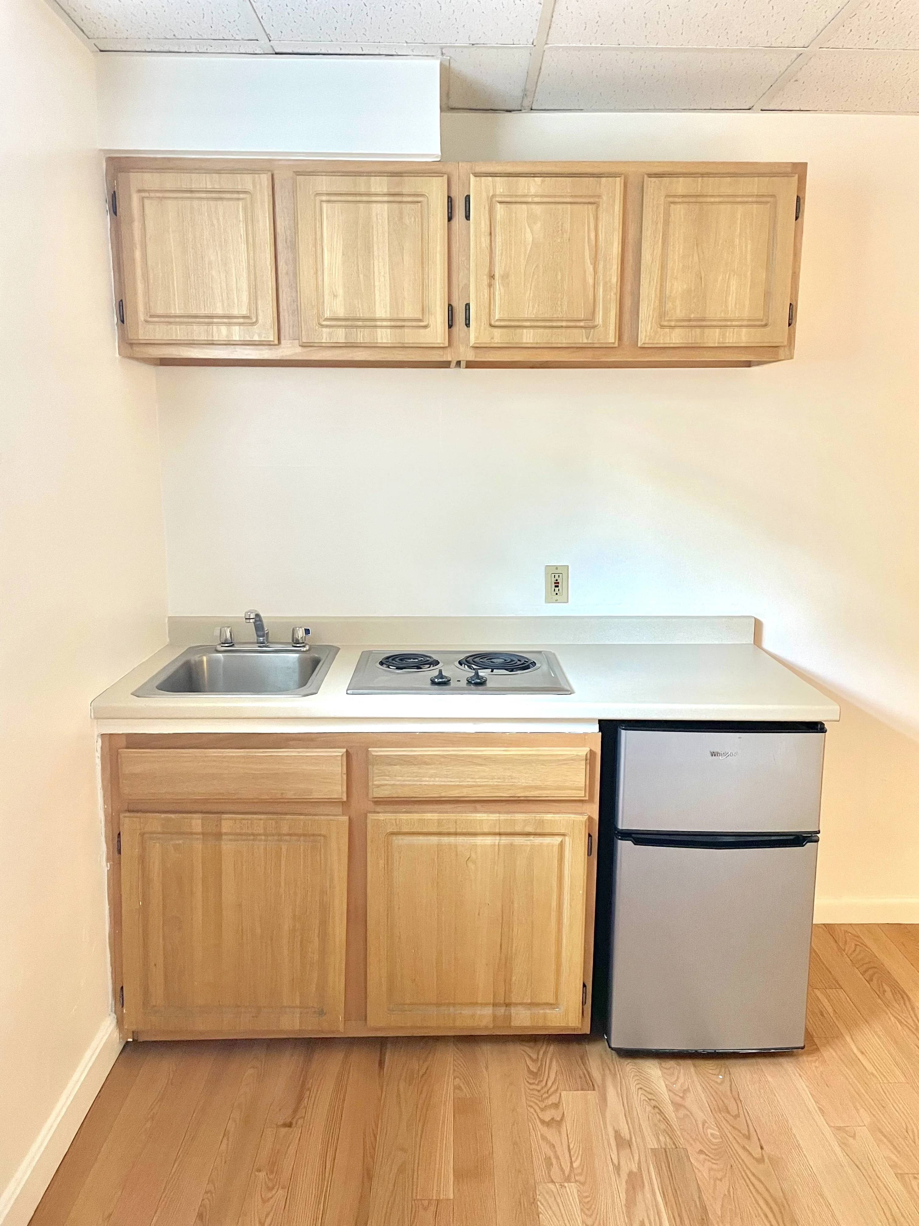 Studio bed, 1 bath apartment for rent at 405 Beacon St Unit 1A, Back Bay — photo 2 of 5