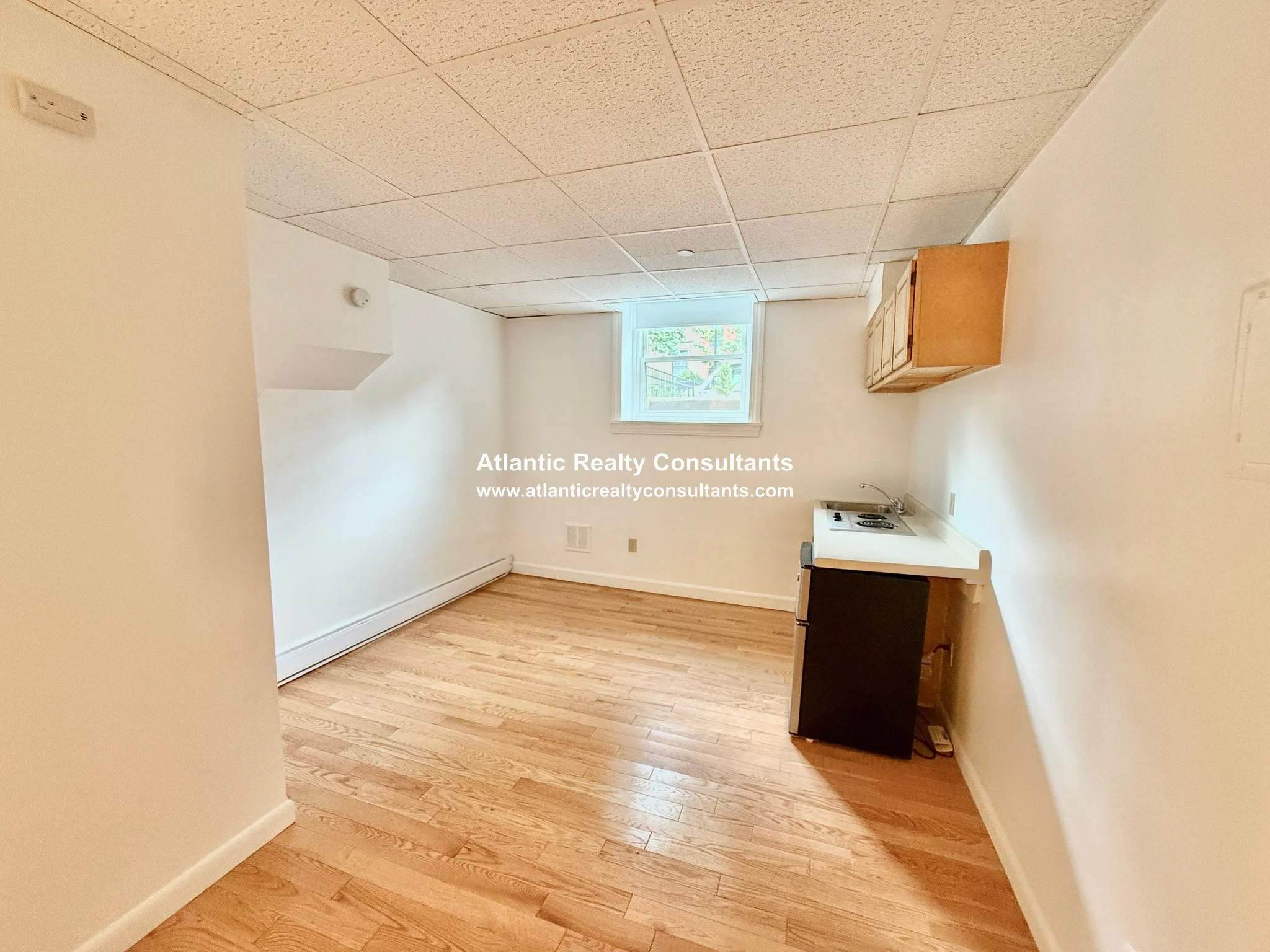 Studio bed, 1 bath apartment for rent at 405 Beacon St Unit 1A, Back Bay — photo 2 of 5