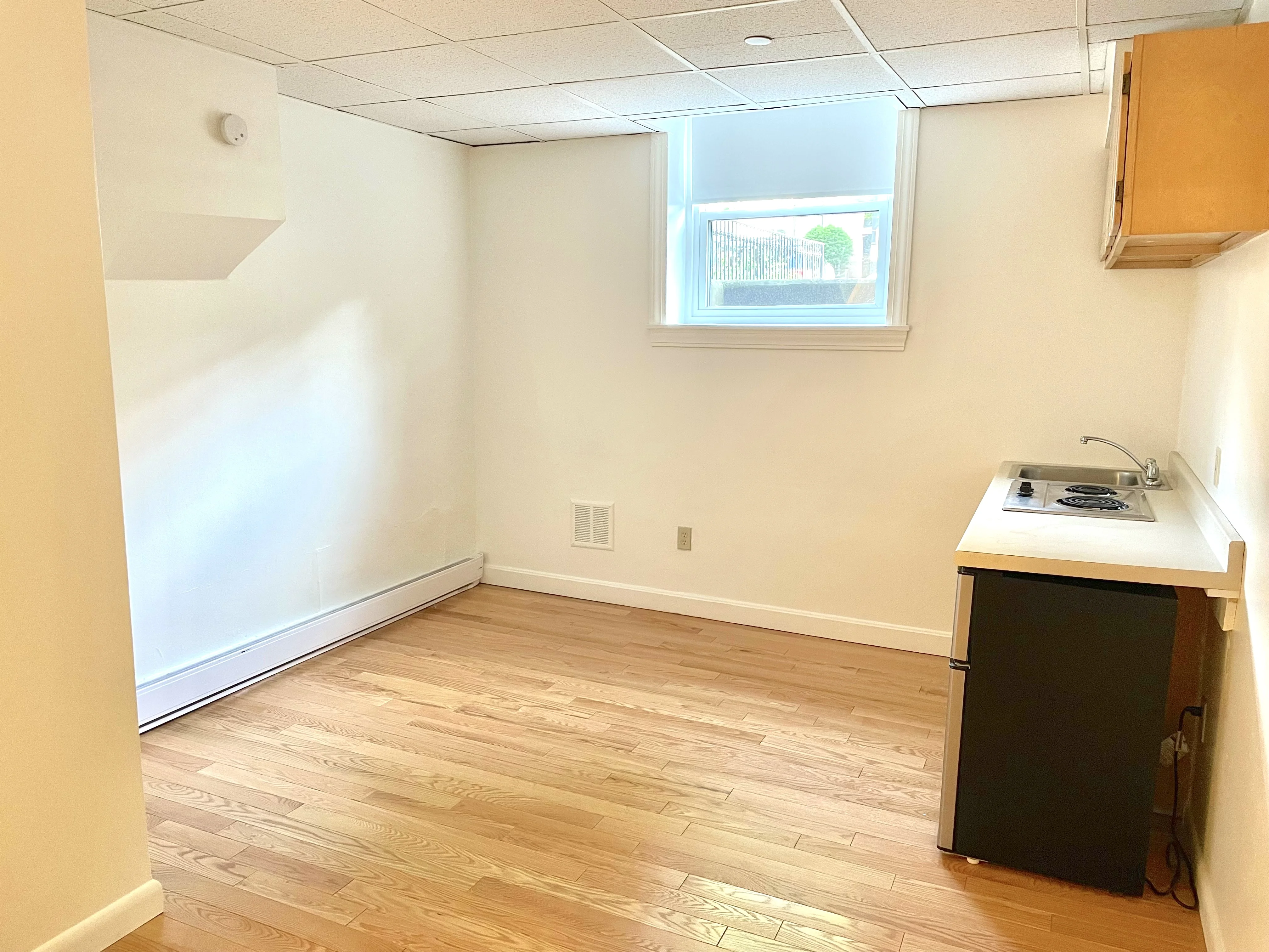 Studio bed, 1 bath apartment for rent at 405 Beacon St Unit 1A, Back Bay