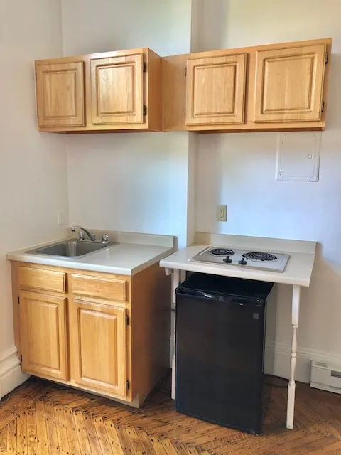 Studio bed, 1 bath apartment for rent at 405 Beacon St Unit 6, Back Bay — photo 5 of 7
